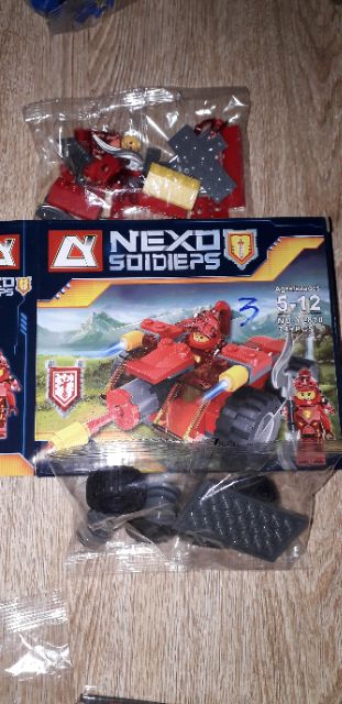 Lắp ráp 1 hộp LegoNexo Soidieps Siêu xe 810 có nhiều chi tiết