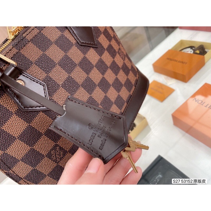 Túi xách nữ da thật thời trang mẫu mới nhất Louis Vuitton thiết kế trang trọng quý phái