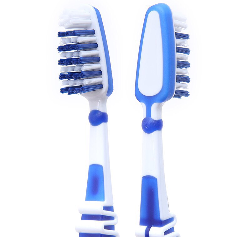 Bàn chải đánh răng Aquafresh