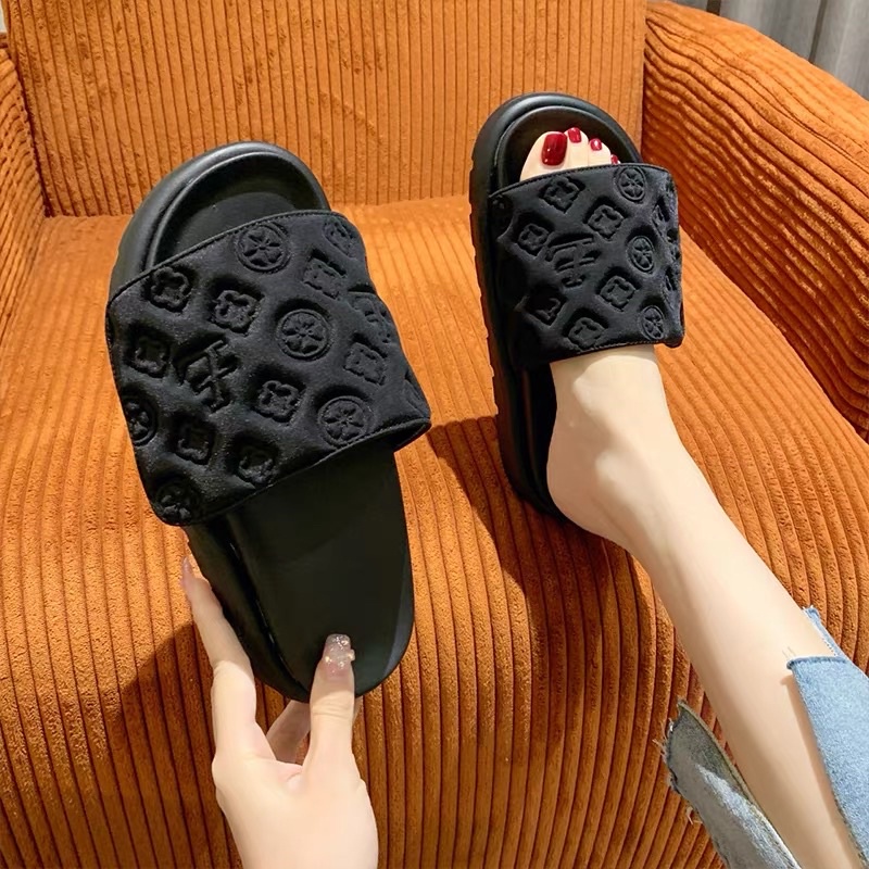 Dép L - V hàng fullbox loại 1 . sale lẻ size