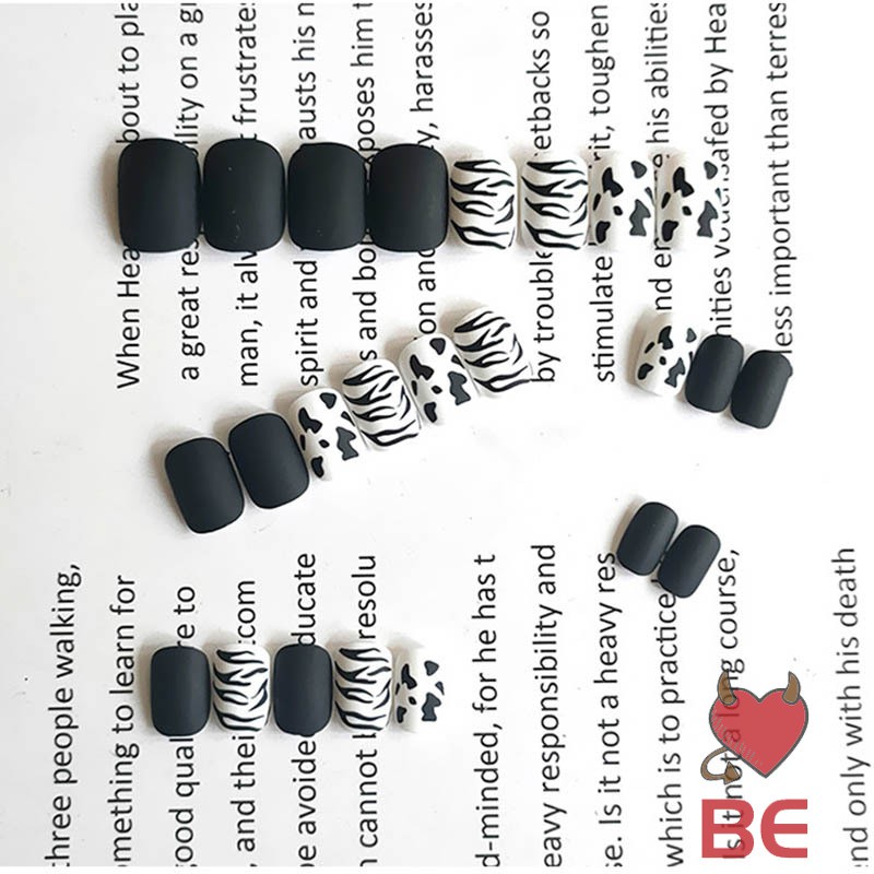 Bộ 24 móng tay giả phủ lì họa tiết da báo trắng đen thời trang | BigBuy360 - bigbuy360.vn