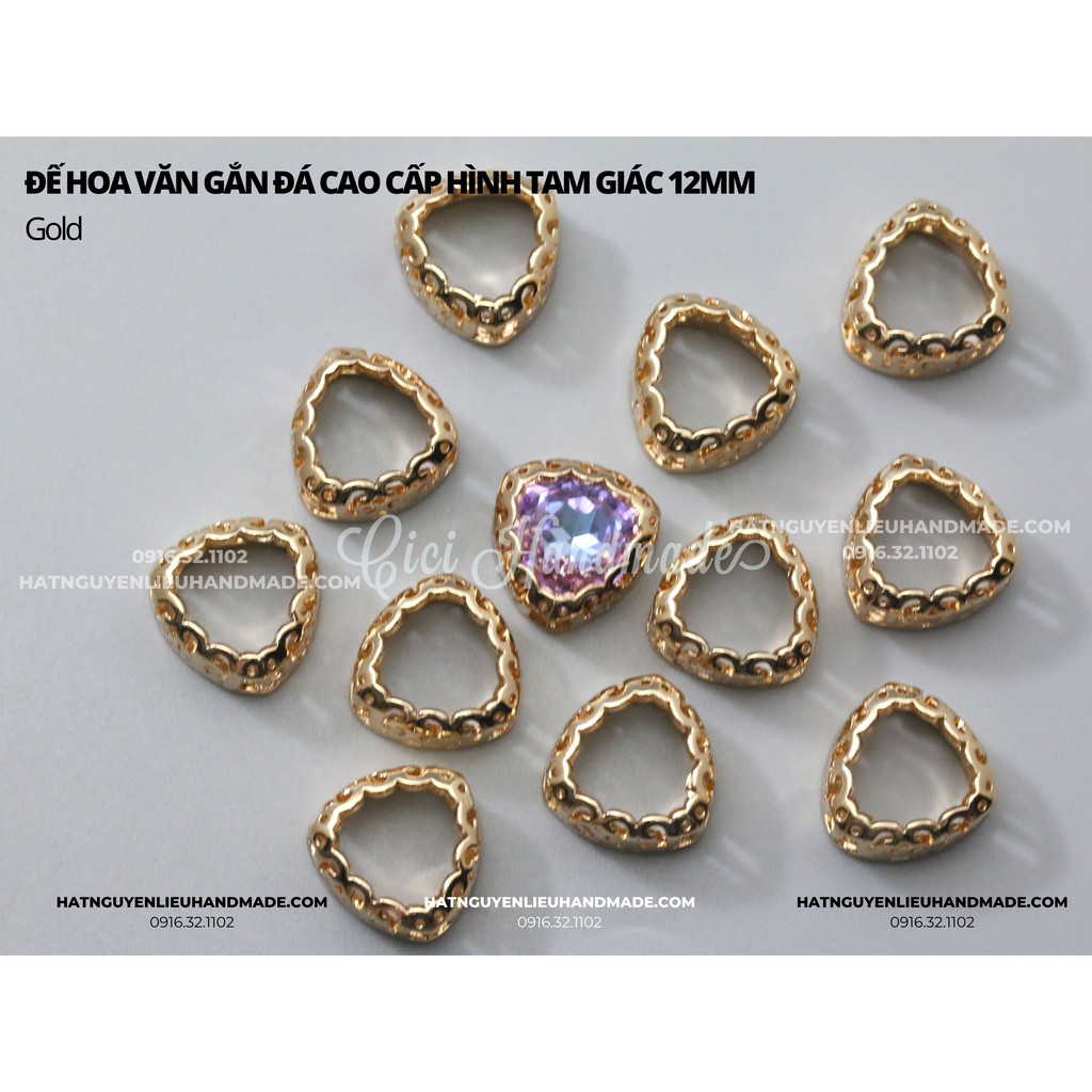 Đế hoa văn gắn đá hình tam giác bo góc 12mm