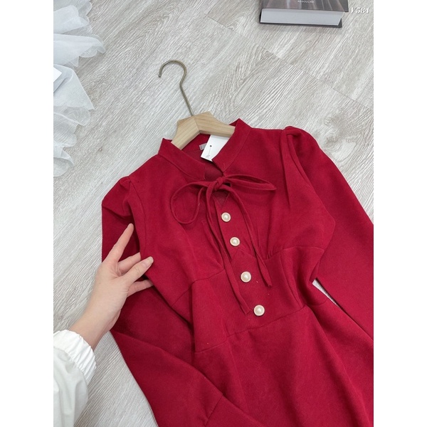 VÁY NHUNG/ĐẦM NHUNG TĂM ĐỎ DÁNG XOÈ CỔ TẦU DÚM NGỰC | BigBuy360 - bigbuy360.vn