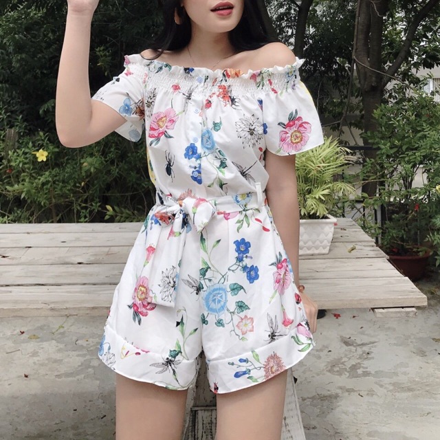 Jum hoa nhí bẹt vai