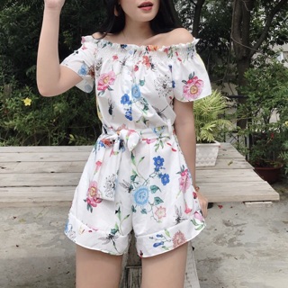 Jum hoa nhí bẹt vai