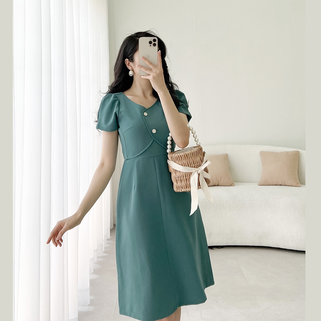 Đầm công sở nữ dáng chữ a thiết kế thời trang Eden tay ngắn cổ tim phối nút dây kéo sau lưng - D462