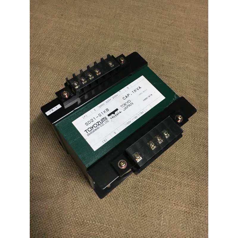 biến áp cách ly TOYOZUMITOYODEN-1kva
