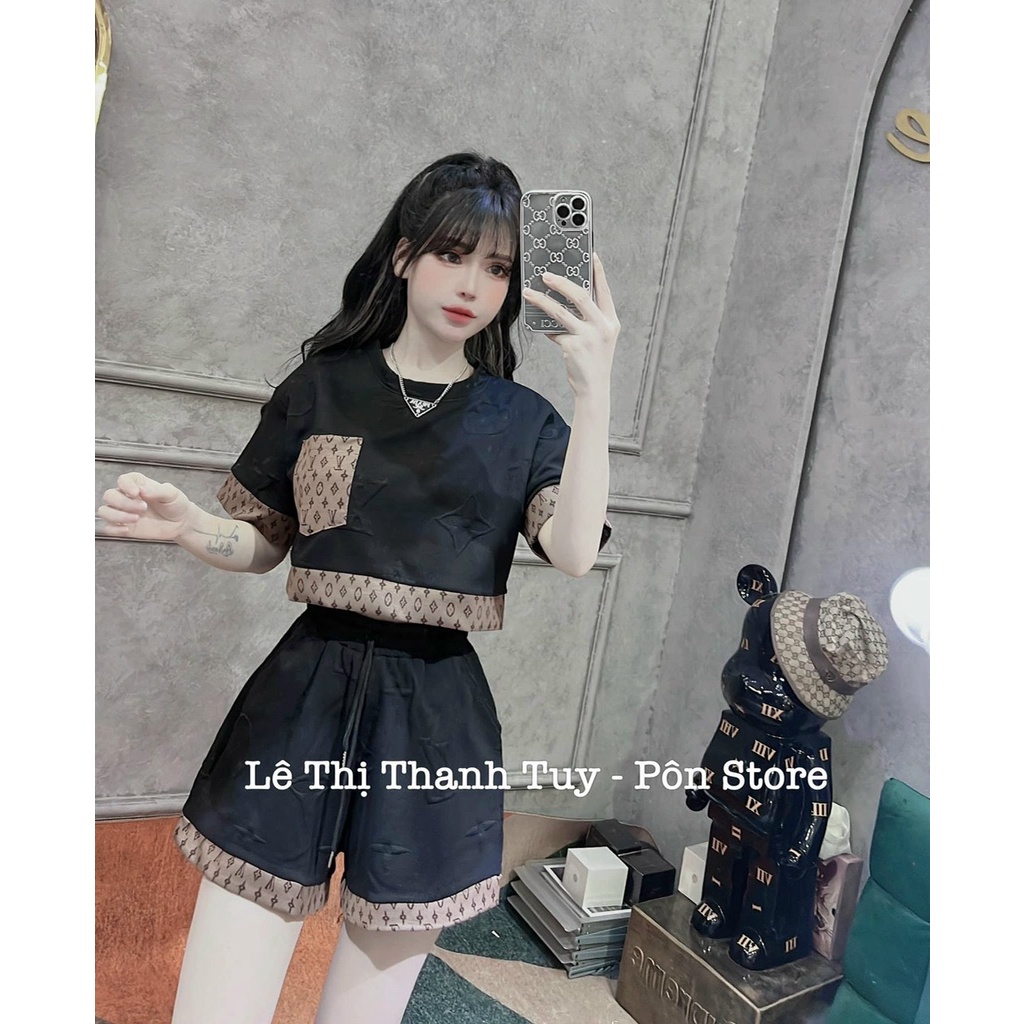 Sét bộ thời trang nữ mặc đi chơi chất bố xốp áo cổ tròn tay ngắn túi trước in dập nổi mix quần đùi phối viền dễ thương
