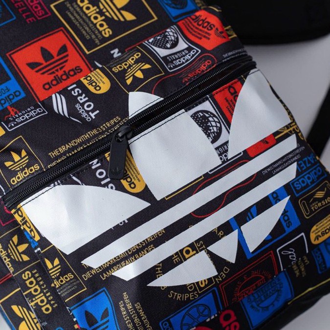 Balo đi học Adidas Originals Classic Trefoil Graphic AZ0280 Backpack hoạ tiết nổi bật