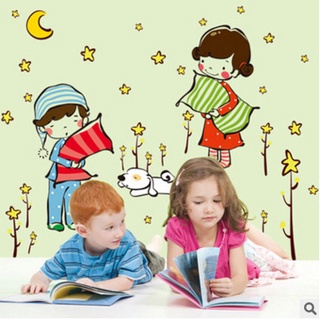 Decal dán tường bé ôm gối