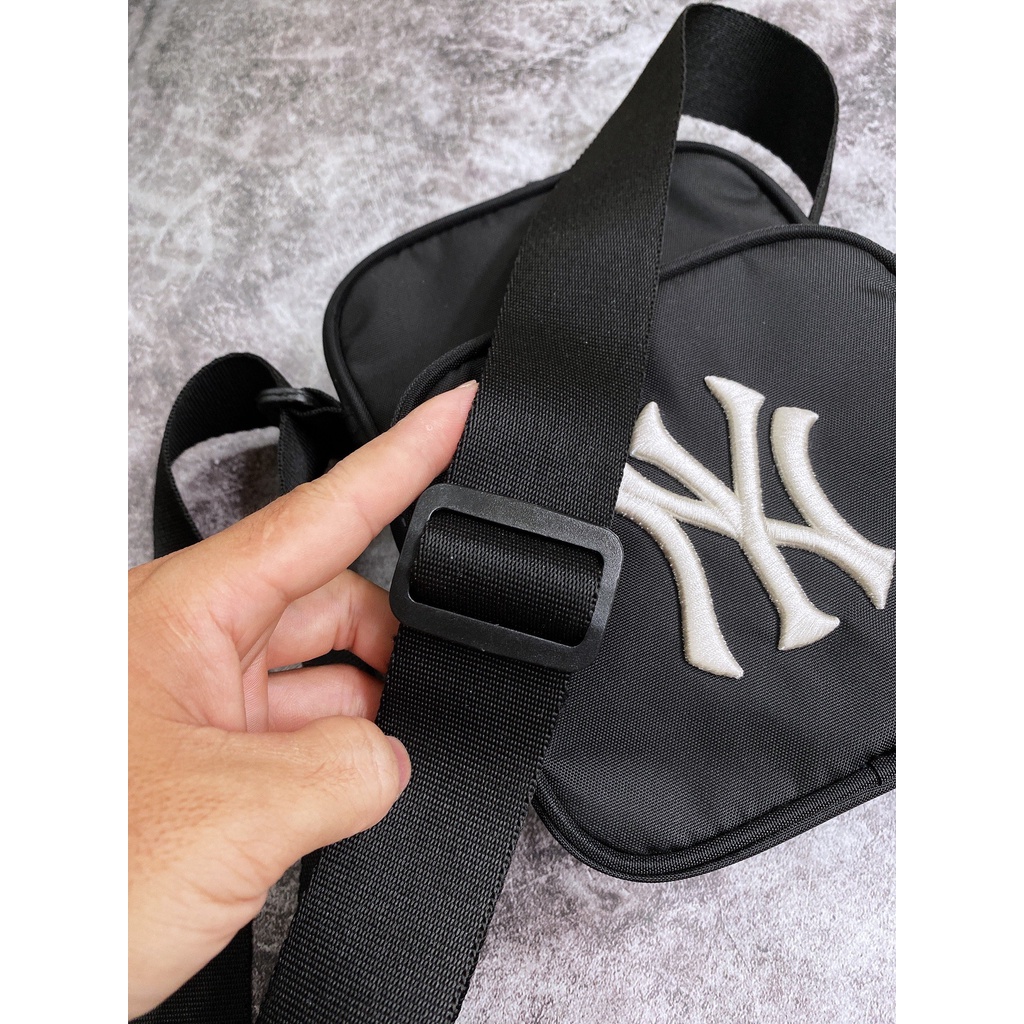 Túi đeo chéo nam nữ  [Hàng xuất xịn] MLB MONOGRAM 2 Hộp MINI BAG WHITE-Bảo Hành 12 tháng
