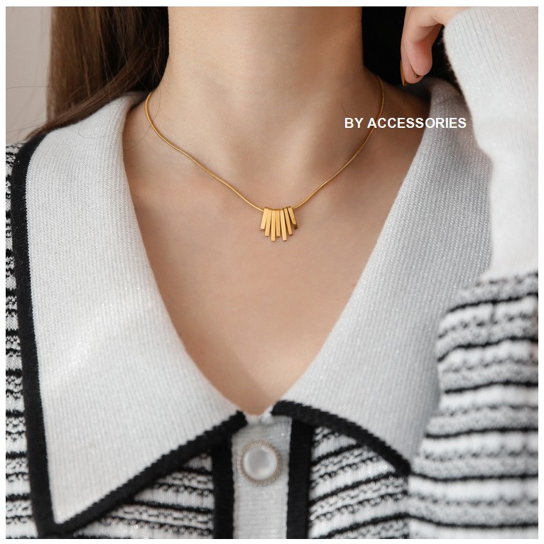 Dây chuyền titan phối thanh rẻ quạt không gỉ