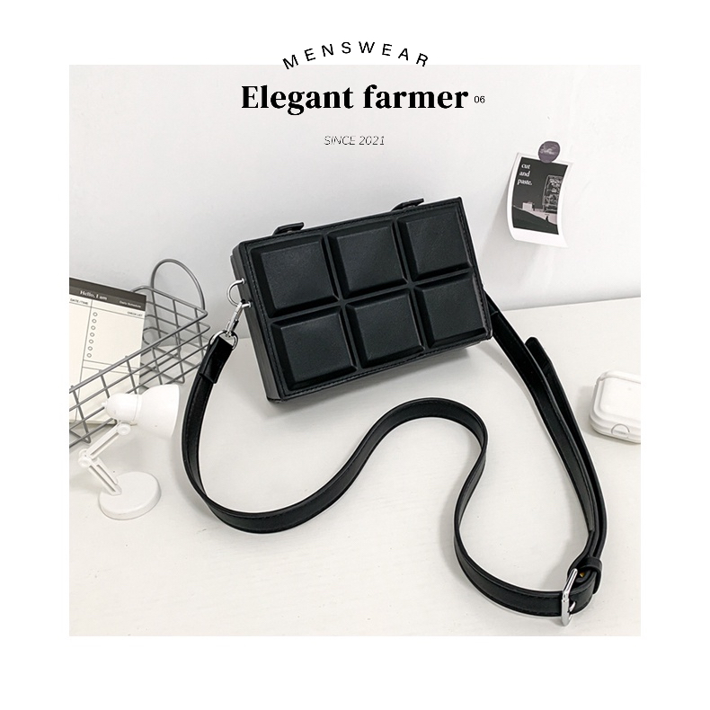 [MENSWEAR ELEGANT FARMER] Túi hộp đeo chéo hoạ tiết ô vuông nam &amp; nữ phong cách Hàn Quốc 2023 (5506)