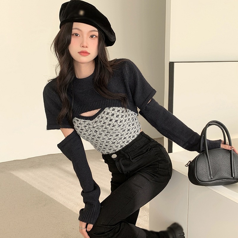 Set Áo Croptop 2 Dây Cổ Chữ V + Áo Khoác Cardigan Thời Trang Cho Nữ