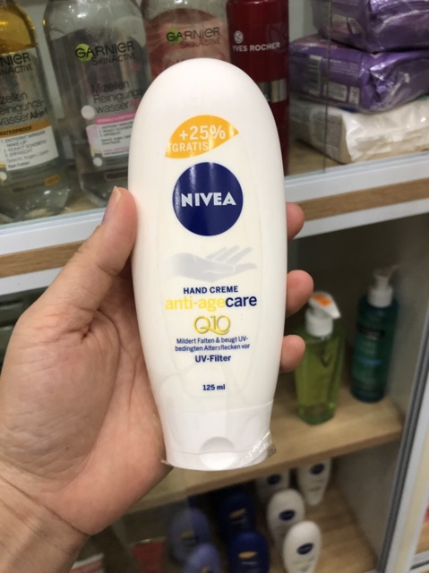 Kem dưỡng da tay Nivea Q10 Repair