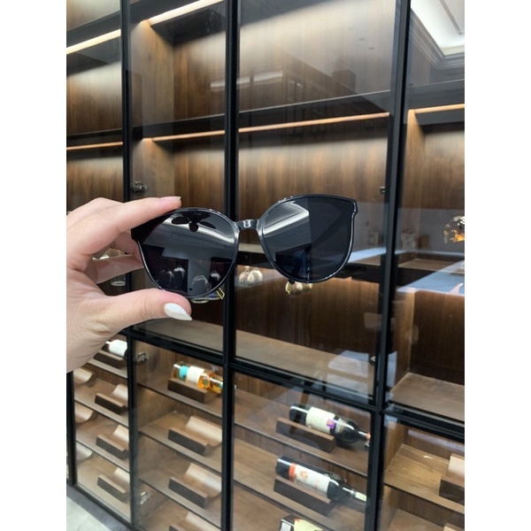 KÍNH MÁT ĐEN GỌNG V MS50188