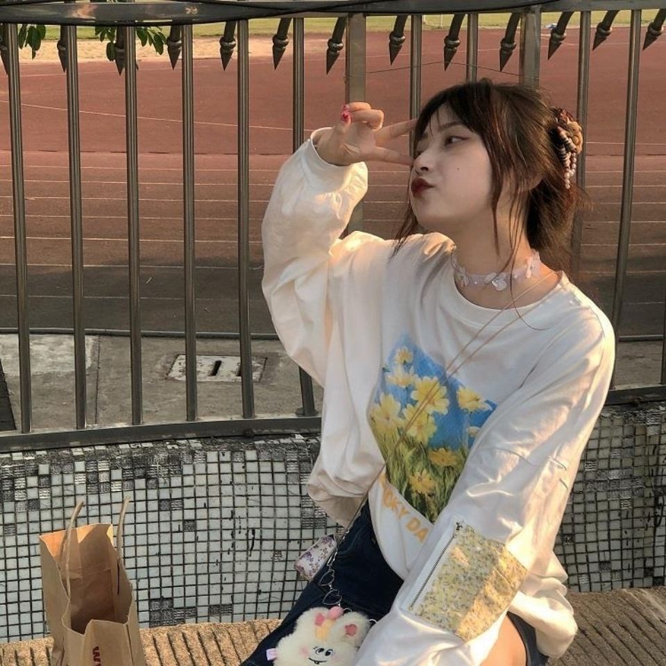 Áo Hoodie Mỏng Nhẹ Tay Dài Dáng Rộng In Họa Tiết Tranh Sơn Dầu Ngọt Ngào Cho Nữ