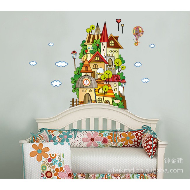 Decal trang trí tường Nhà Dính Chùm sặc sở