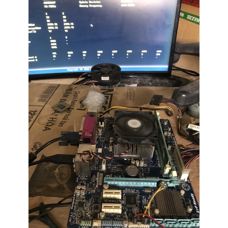 Combo gigabyte h61 - Cpu G860