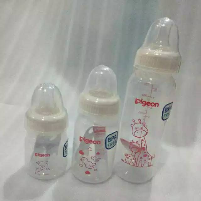 Bình sữa em bé nhập khẩu từ P017