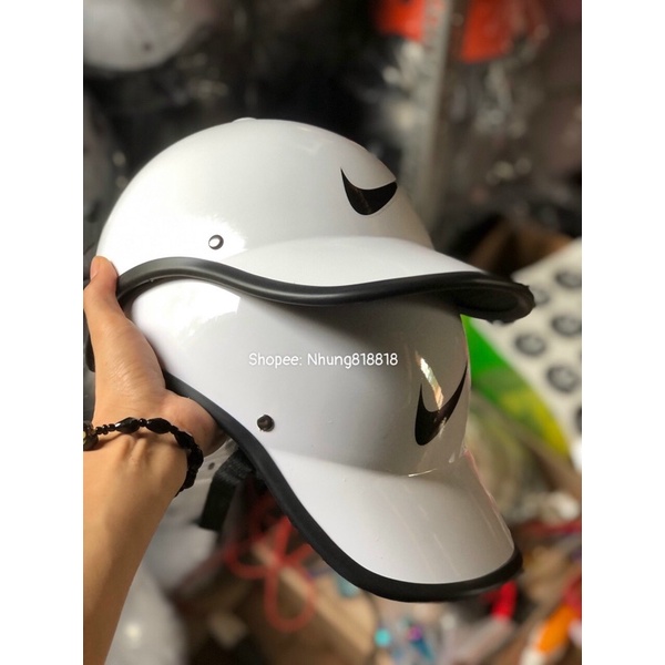 Nón bảo hiểm lưỡi trai thể thao nam nữ hàng đẹp màu trắng logo nike