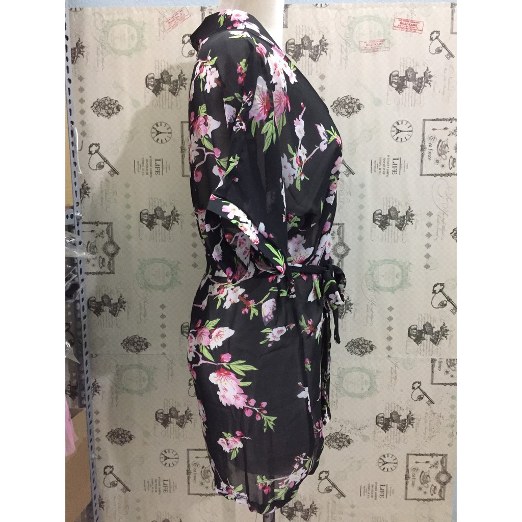 Áo choàng ngủ sexy phối hoa kèm chip cao cấp 3 màu | BigBuy360 - bigbuy360.vn