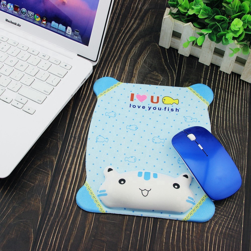 Miếng lót chuột có đệm đỡ cổ tay họa tiết anime 3D bằng cao su non và silicon dành cho máy tính bàn/máy tính xách tay