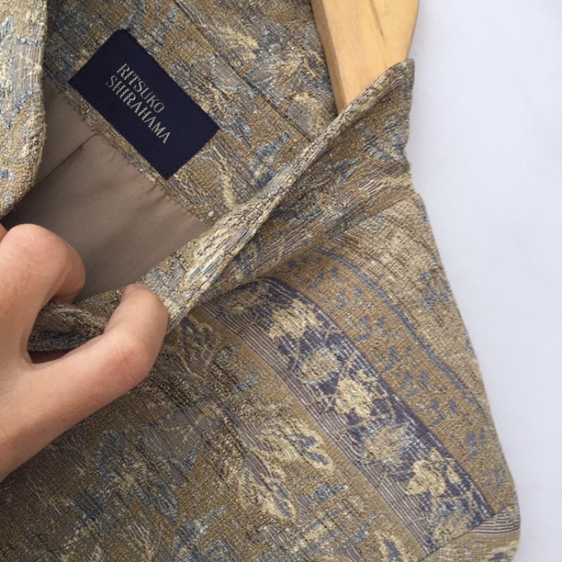 Áo khoác lazer vintage xinh xắn