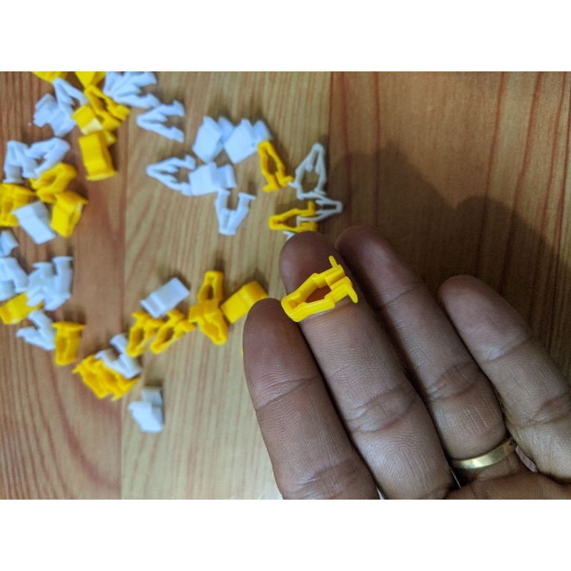 Combo 5 Cái chốt kẹp nhựa gài dàn áo HONDA các loại xe máy