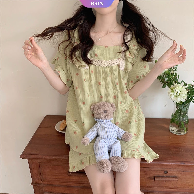 Bộ Đồ Ngủ Tay Ngắn Cổ Vuông Họa Tiết Dâu Tây Màu Xanh Lá Ngọt Ngào Xinh Xắn Cho Nữ