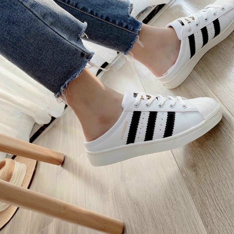 sục thể thao super star , sục thể thao 3  sọc nữ giày thể thao đạp gót màu trắng sọc đen | BigBuy360 - bigbuy360.vn