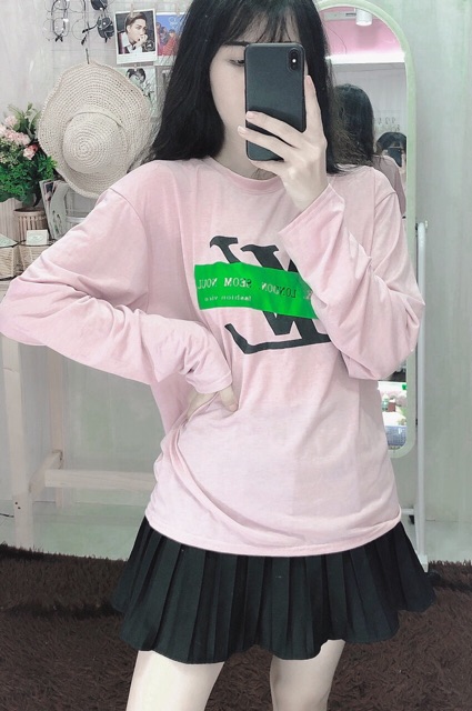 Set áo tay dài phối chân váy xoè