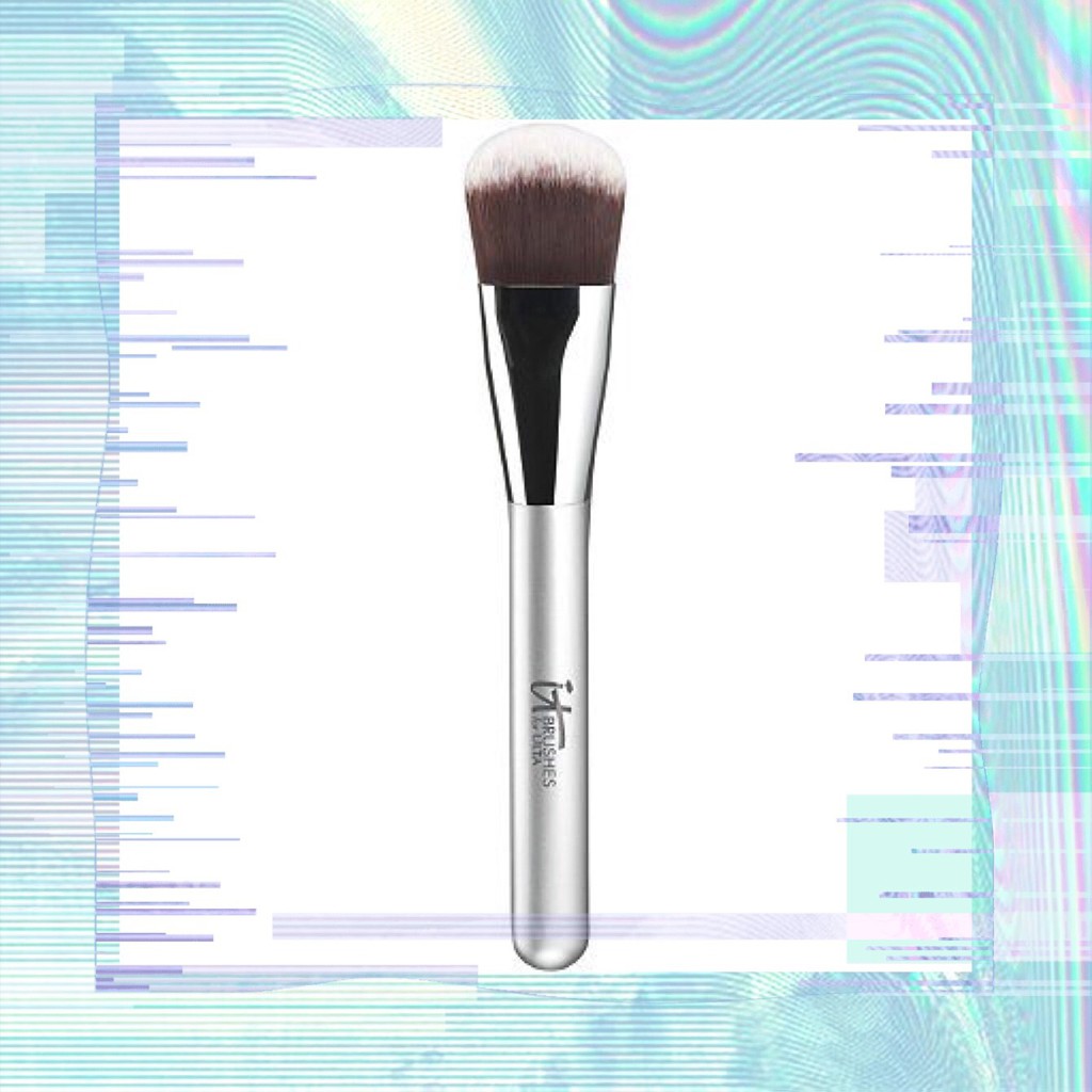 Cọ Nền IT Cosmetic Foundation Brush