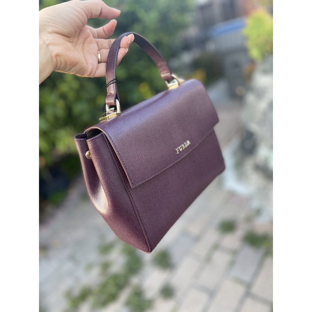 Túi xách nữ chính hãng Furla dáng ava - Size 24cm đựng thoải mái đồ