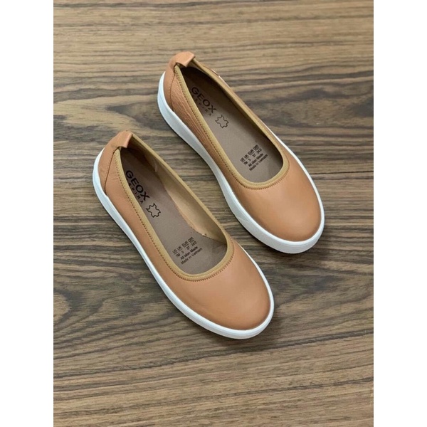 Giày da thật siêu bền dã chiến đi êm mềm. màu be dễ đi dễ phối. sz 35 36 37 38 39. form thoải mái to 1 sz l