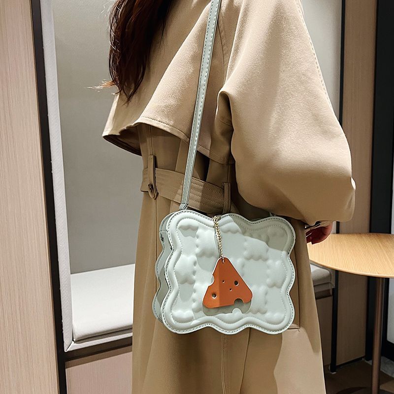 Túi Đeo Chéo Hình Vuông Nhỏ Xinh Thời Trang Mùa Thu 2022 Cho Bạn Gái