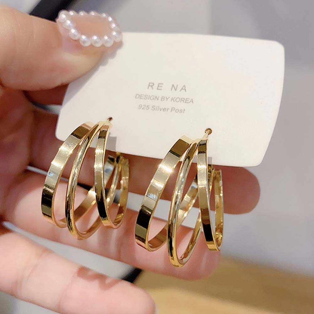 Khuyên Tai Nữ Trang Tạo Hình Độc Đáo