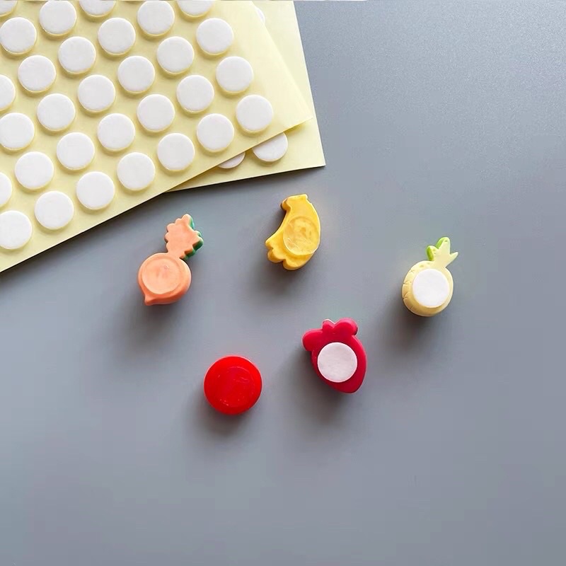 Set 10 Stick tròn Silicon Dán Charm Đính Bình Nước, Kẹp, Ốp điện thoại….