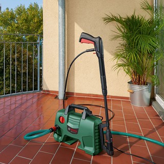 Máy Rửa Xe Bosch EasyAquatak 110.