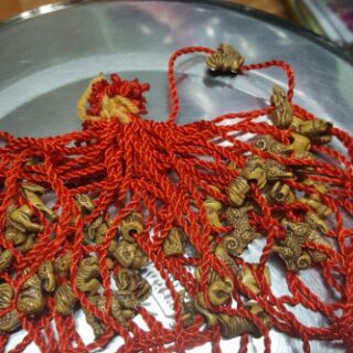 Vòng tay may mắn đỏ