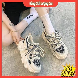Giày thể thao nữ độn đế màu kem trắng 2 dây kép mác chữ vải Dyorr