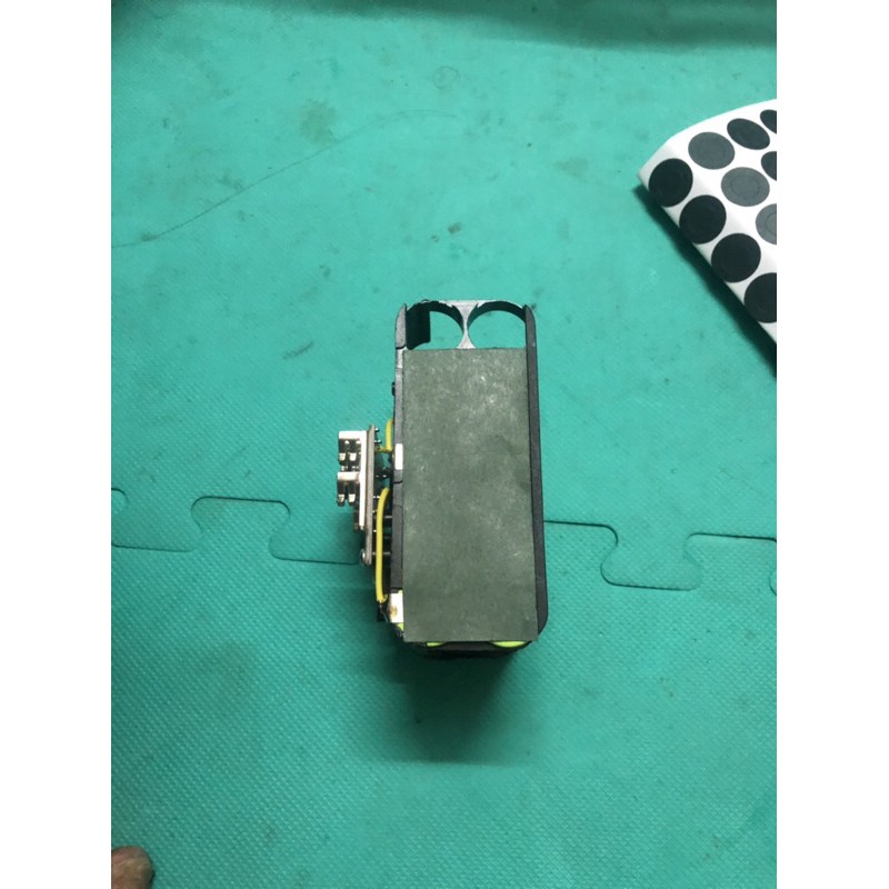 Khối pin 14,4V  kèm mạch và vỏ makita