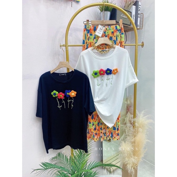 Set áo thun cotton đính 4 hoa len quần suông gân C0