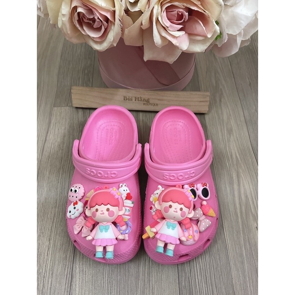 Dép Cờ róc xuất dư xịn full charm tên