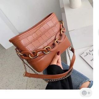 Túi xách quảng châu c Coco nhím tivi u chao Thuỷ nguyễn