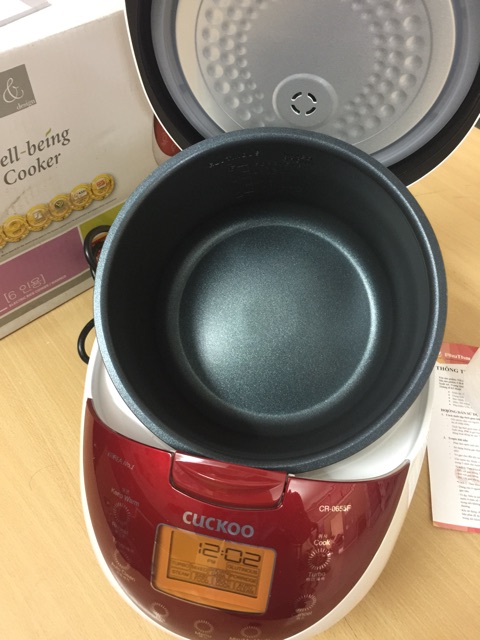 Nồi cơm điện tử Cuckoo CR 0655F 1,08L | BigBuy360 - bigbuy360.vn