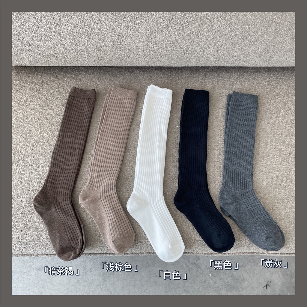 Tất cotton WAFNHA D245 dài trên đầu gối màu sắc đơn giản dễ phối đồ cho nữ