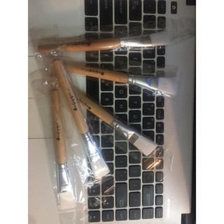 CHỔI QUÉT MẶT NẠ CÁN GỖ