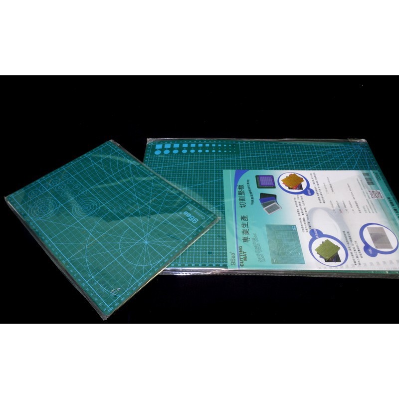 Bảng cắt/ Tấm lót A3/A4 Cutting Mat (30 cm x 22 cm)