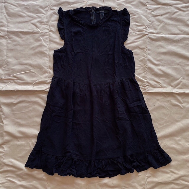 Đầm babydoll viền bèo F21